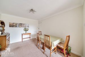 Dining Room- click for photo gallery